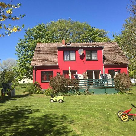 Ferienhaus 1 _ Ferien Im Gutspark Mattchow Luaran gambar